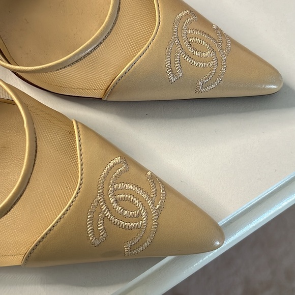 Chanel Beige Logo Pointed Toe Slingback - Picture 3 of 6